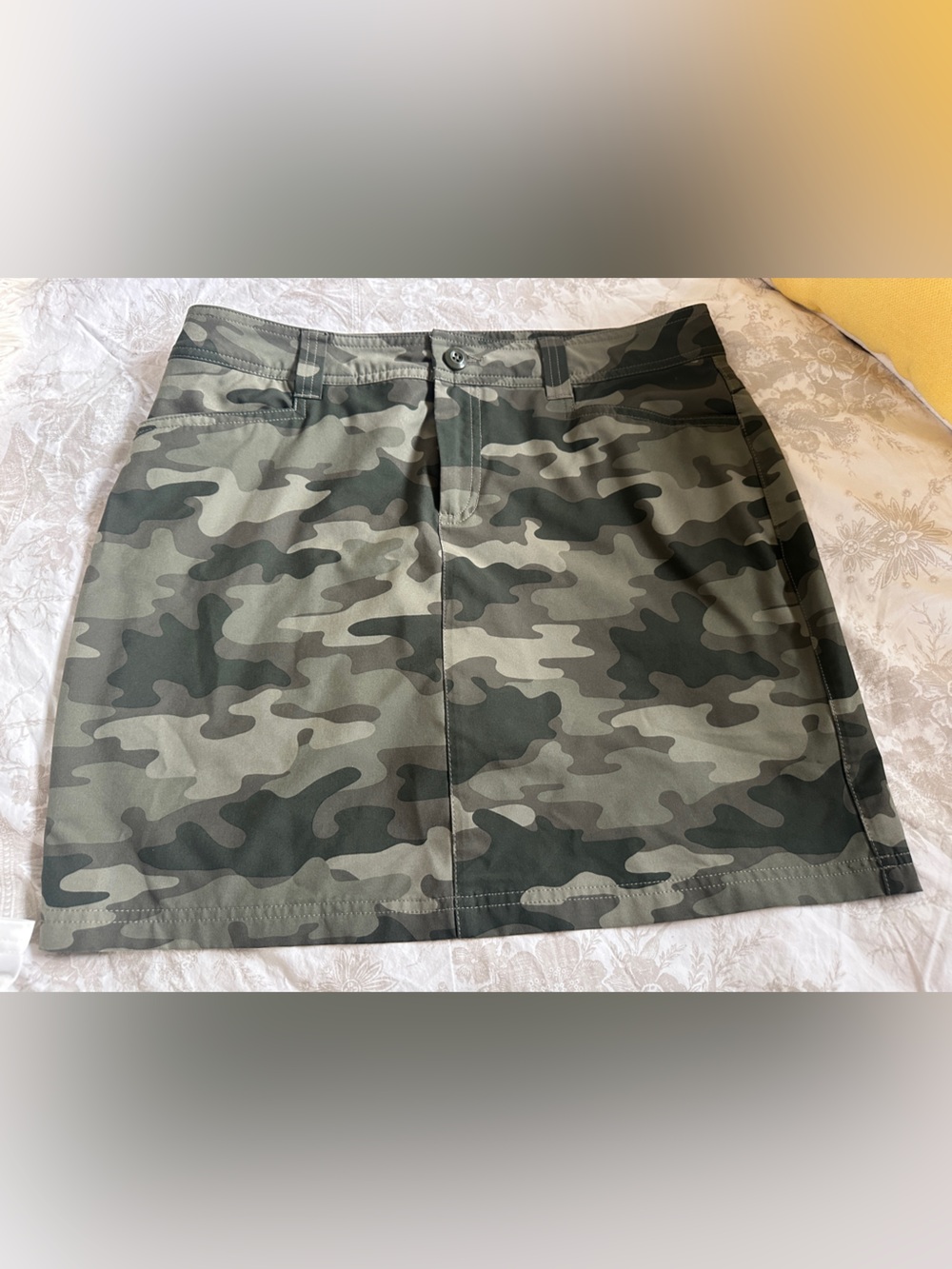 Eddie Bauer Men's Green Camo Field Jacket